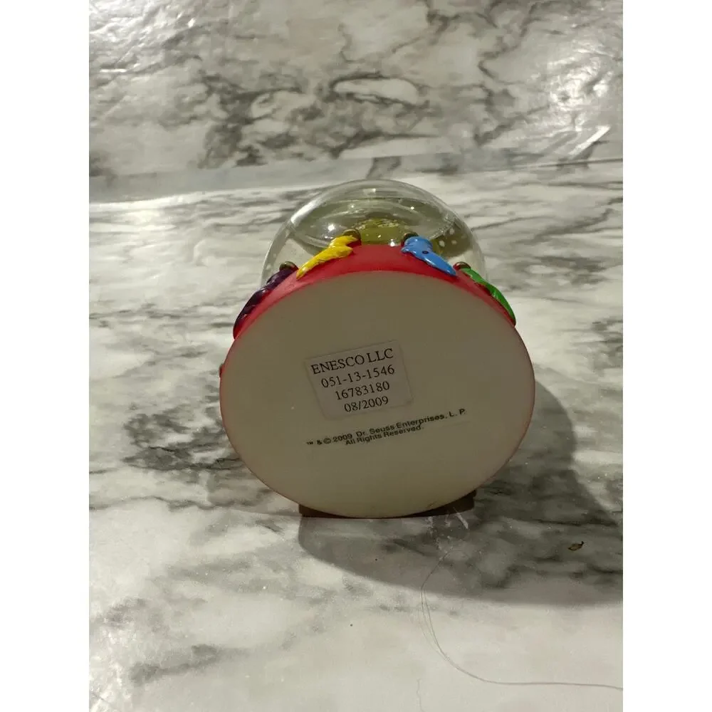 Enesco Grinch snow globe